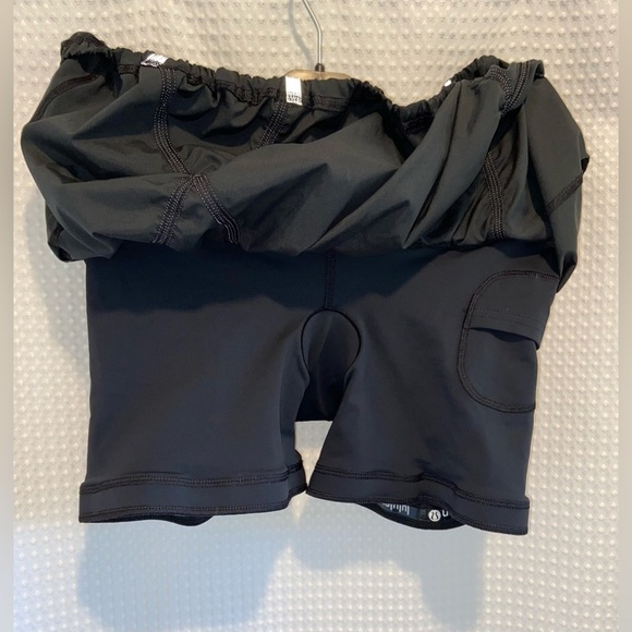 Women’s LULULEMON ATHLETICA Light Up skort size 6 - Picture 9 of 16